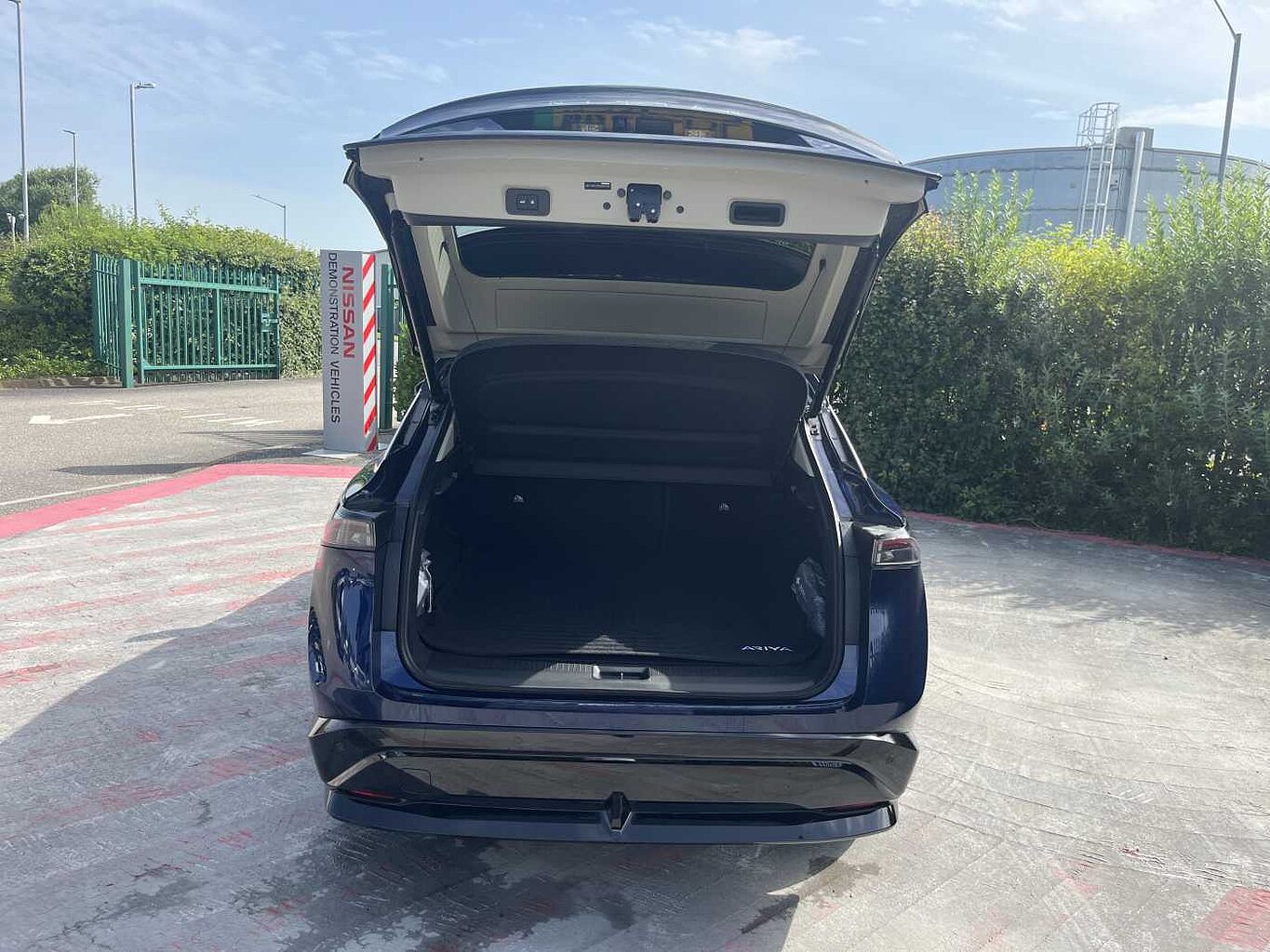 Nissan Ariya Photo 6