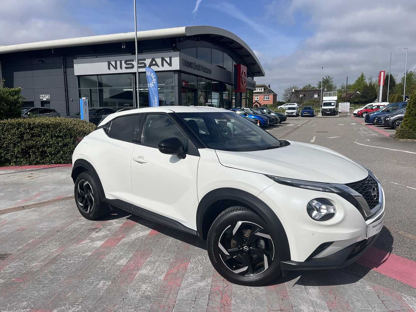 Nissan Juke Photo 1