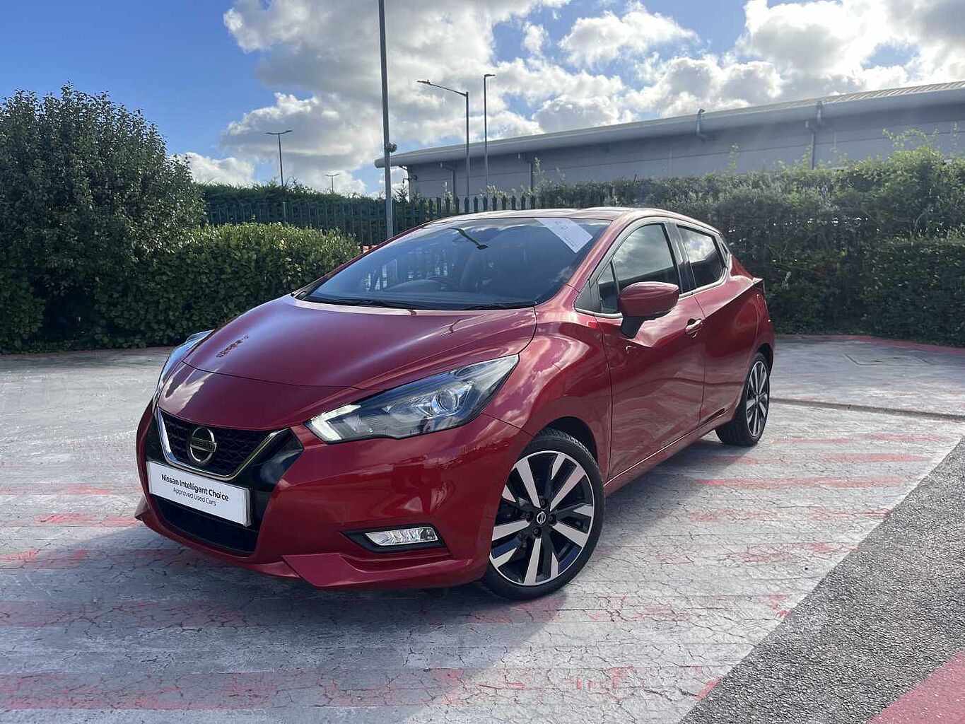Nissan Micra Photo 2
