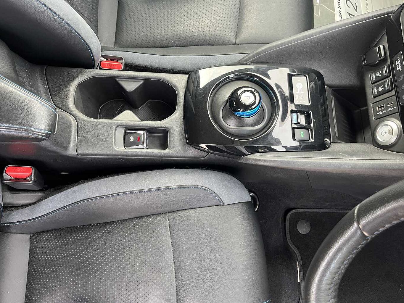 Nissan Leaf Photo 21