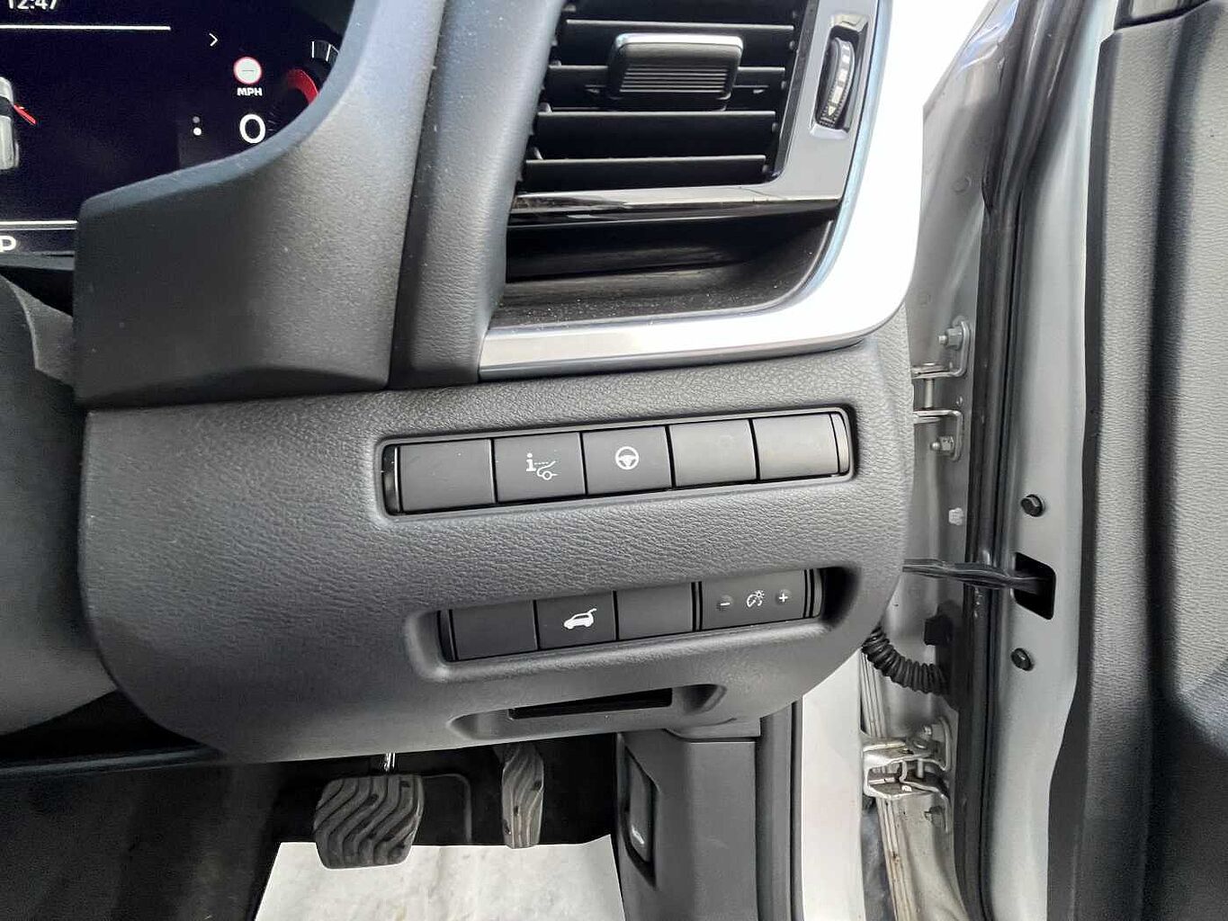 Nissan X-trail Station Wagon Photo 17
