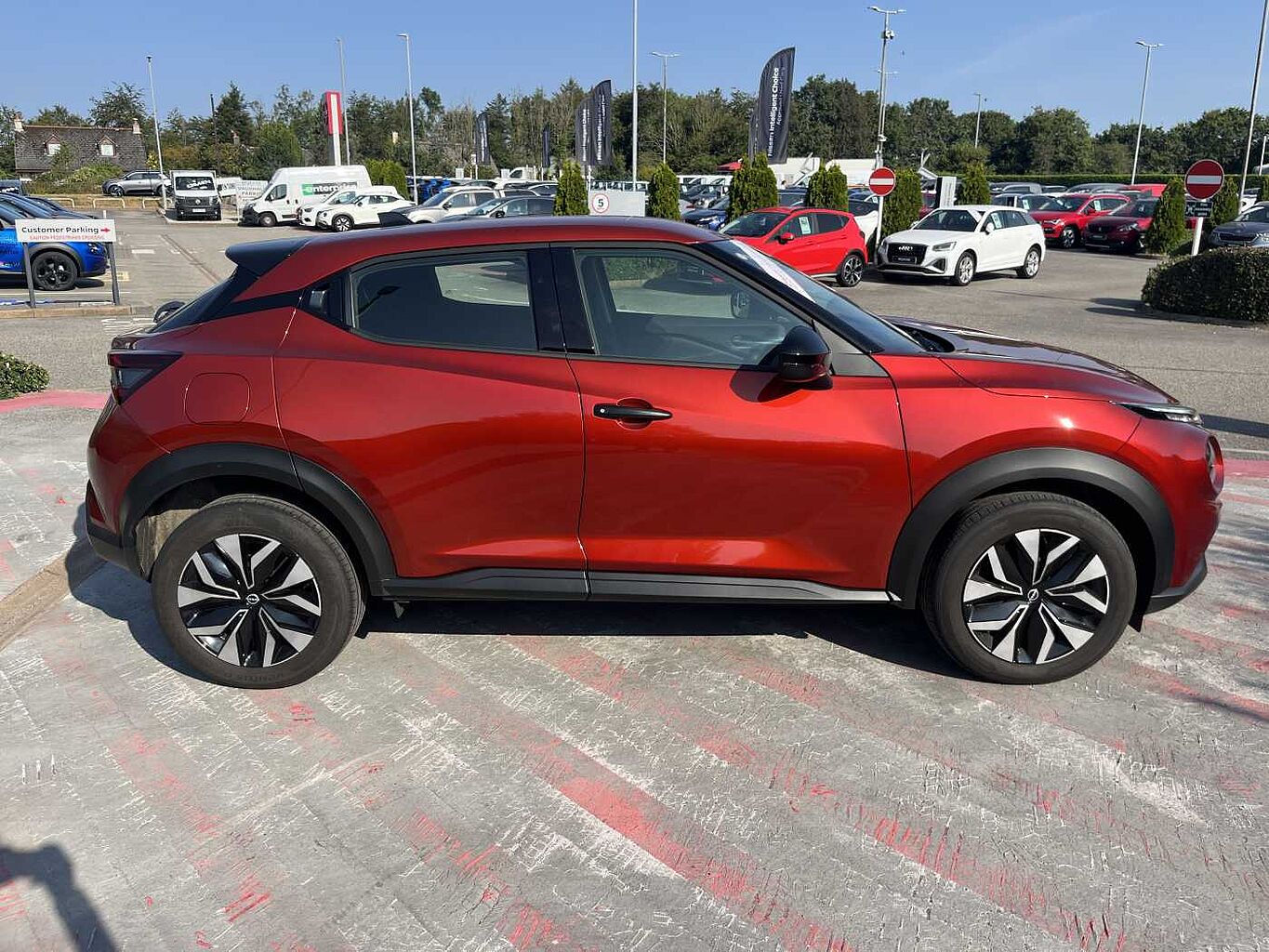 Nissan Juke Photo 1