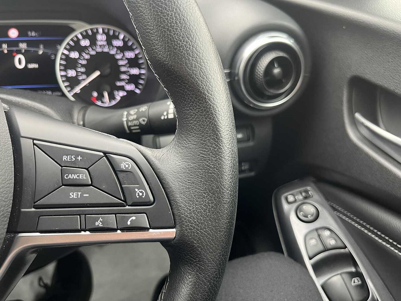 Nissan Juke Photo 21