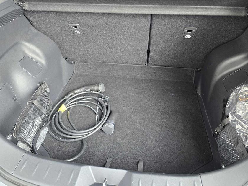 Nissan Leaf Photo mod-dc1deaf4331b226d984323939742bd48e38b15d3.jpg