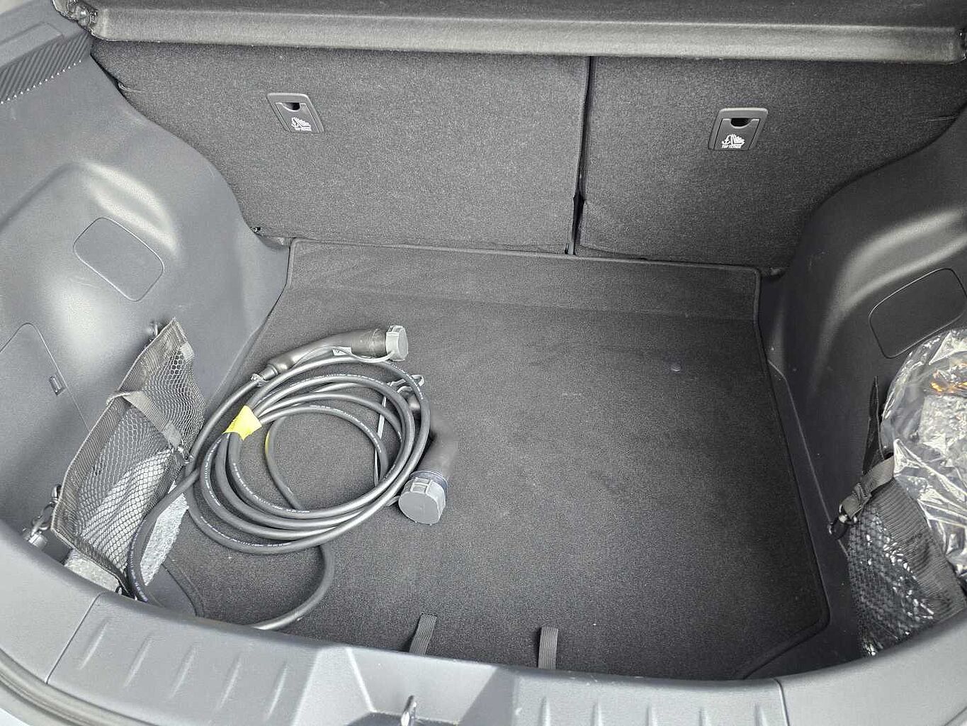 Nissan Leaf Photo 8