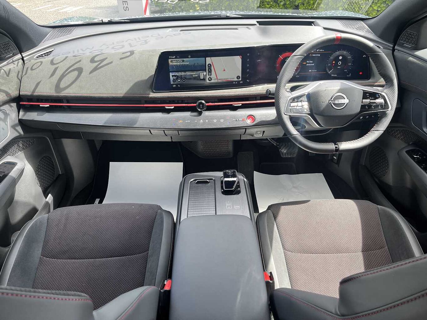 Nissan Ariya Photo 17