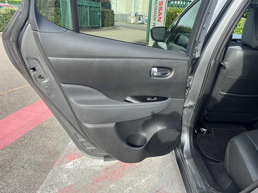 Nissan Leaf Photo mod-e99d1675570ad950dab4d9263ca6f3271aeddf57.jpg