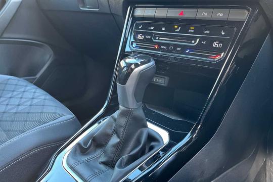 Volkswagen T-roc Photo modix-011067a1e4bf0eae281f85f7391441eb93f1254d.jpg