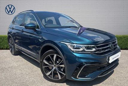 Used 2023 Volkswagen Tiguan 1.4 TSI eHybrid R-Line 5dr DSG **VIENNA LEATHER*PANO ROOF** at Martins Group
