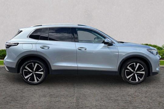 Volkswagen Tiguan Photo modix-02c7c7a65b25612546074096c8bd457309e510e5.jpg