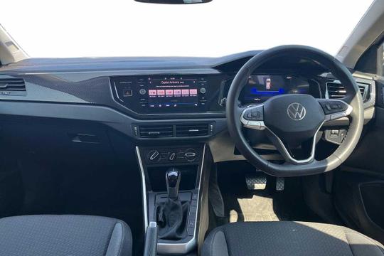 Volkswagen Polo Photo modix-03407902f43464f4445a470b28b21987a2ac49ad.jpg
