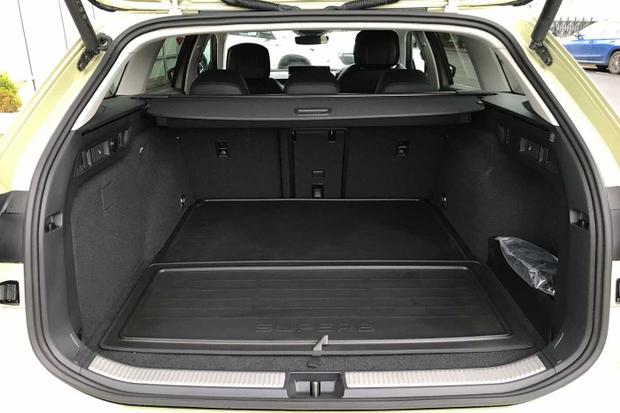 Used Skoda Superb Estate CV74WDC 11