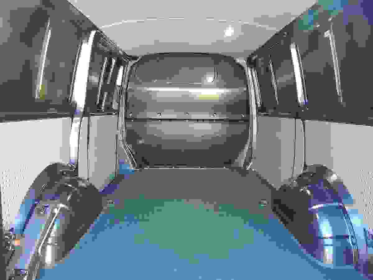 Volkswagen Transporter Photo modix-03e78b4bf4b1aa3787025d7cc89f581f8f8a0776.jpg