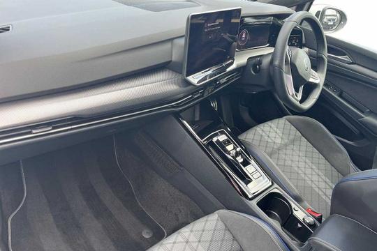 Volkswagen Golf Photo modix-04e021f270502ae5d9f4852b9f3b529db0184250.jpg