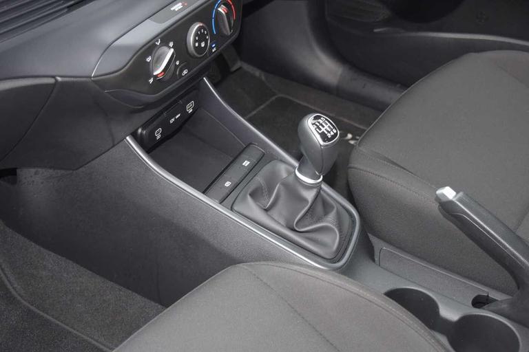 Used Hyundai i20 BJ74XZT 13