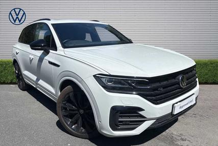 Used 2021 Volkswagen Touareg 3.0 V6 TDI 4Motion Black Edition 5dr Tip Auto **AIR SUSPENSION*MATRIX HEADLIGHTS at Martins Group