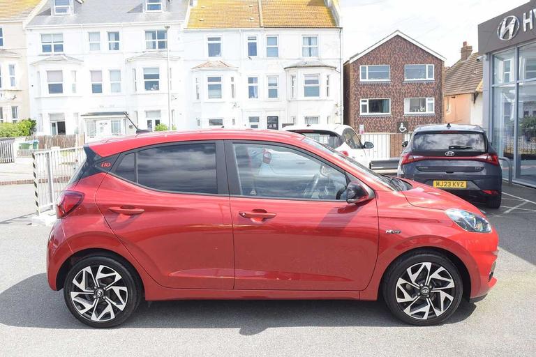Used Hyundai i10 GV22WCG 7
