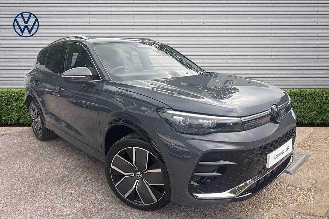 Volkswagen Tiguan 2.0 TDI R-Line 5dr DSG **LEEDS ALLOY WHEELS**