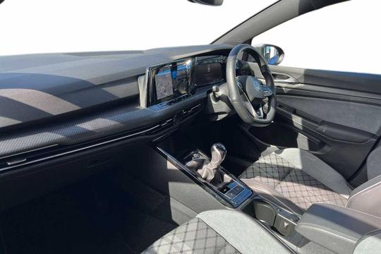 Volkswagen Golf Photo modix-0c8aec744797b3b0f4a16d7ccbc5643cf2b5ec58.jpg