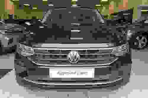 Volkswagen Tiguan Photo modix-0cd0e292456bd57679f902c6d5846afb55f24efa.jpg