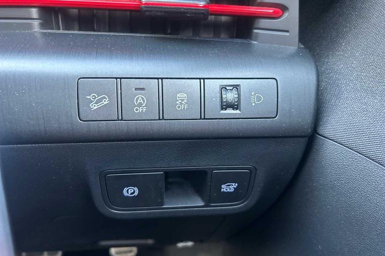 Used Hyundai KONA WP73KZZ 12