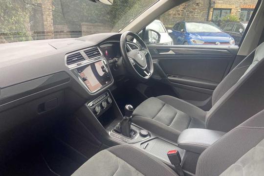 Volkswagen Tiguan Photo modix-0d475302d99d2cb726ba6e112ffcdac43e1cf5ab.jpg