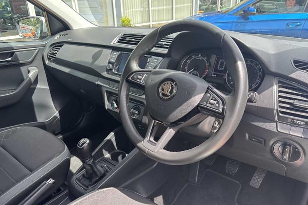 Used Skoda Fabia Estate CU69SXL 6
