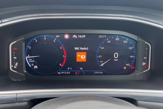 Volkswagen T-roc Photo modix-0e1495e5f8e8da666c0e87bedc6fb981c21a498c.jpg