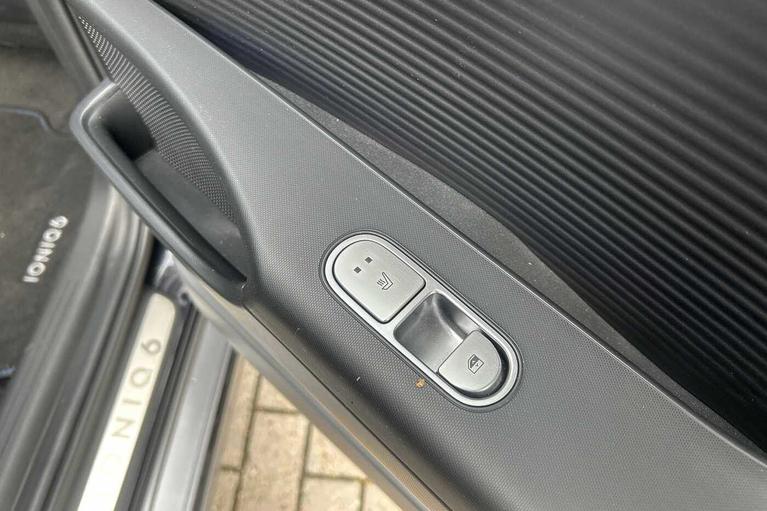 Used Hyundai IONIQ 6 WO25OSM 10