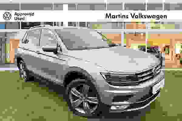 Used 2016 Volkswagen Tiguan 2.0 TSI 180PS SEL 4Motion DSG **KEYLESS ENTRY+TAILGATE*DCC*AREA VIEW** Tungsten Silver at Martins Group