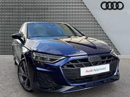 Used 2024 Audi A3 Sportback Black Edition 35 TFSI  150 PS S tronic Navarra blue, metallic