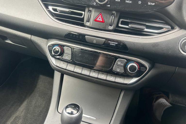 Used Hyundai i30 WM23SMX 15