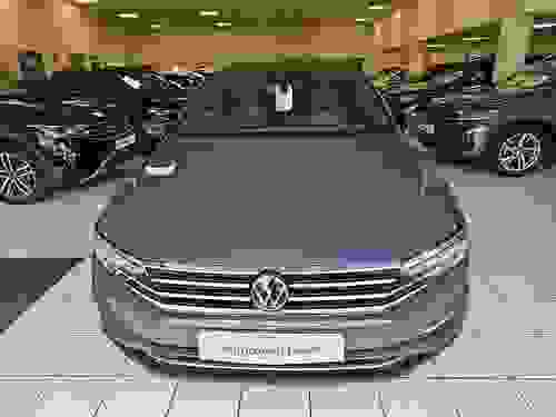 Volkswagen Passat Photo modix-124d7c95a7c0e8fca3344d7c948c710c7acefc66.jpg