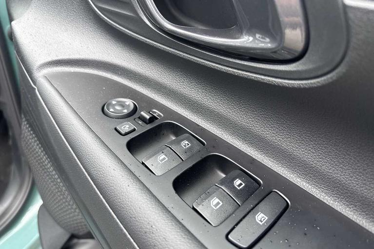 Used Hyundai i20 WR25BBN 10
