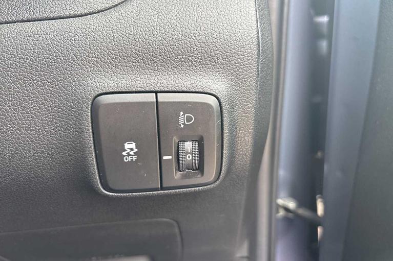 Used Hyundai i10 WN73TTE 24