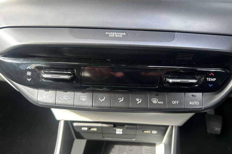 Used Hyundai i20 WR22WTY 16