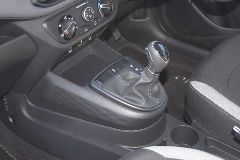 Used Hyundai i10 DS74GOH 12
