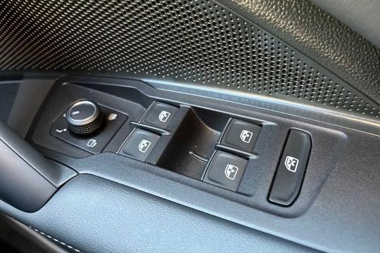 Volkswagen Tiguan Photo modix-14902cce7945c0431daecd8d023428e1b43d64b2.jpg
