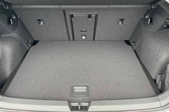 Volkswagen Golf Photo modix-15f47f10c13bab9fa5ee77a7f449481934be2ee2.jpg