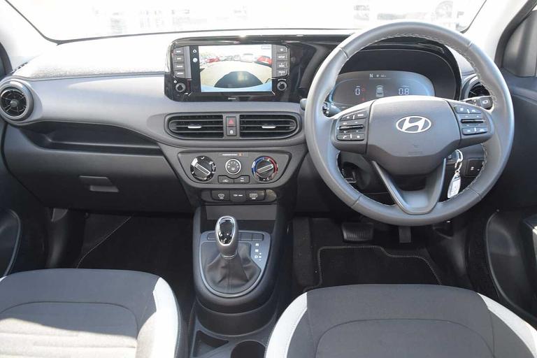 Used Hyundai i10 GX26YFE 17