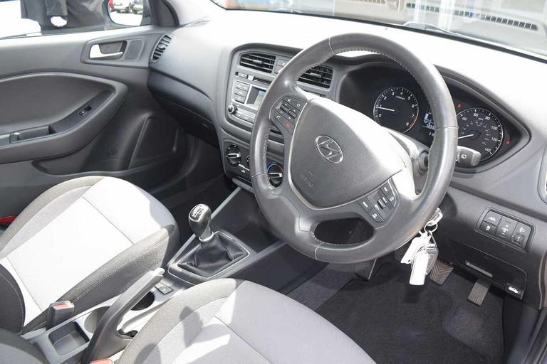 Used Hyundai i20 GX18OPC 16