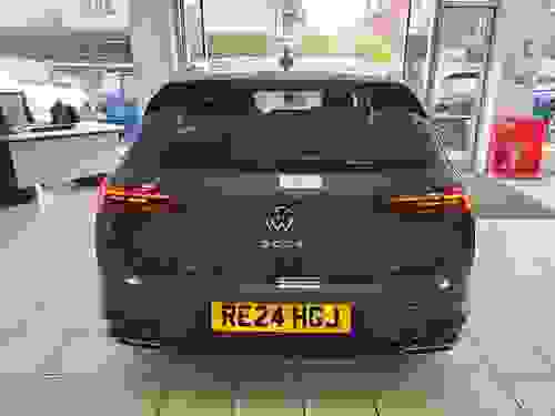 Volkswagen Golf Photo modix-19f8bc15b8702b32408af5bf2fc049534b2c630a.jpg
