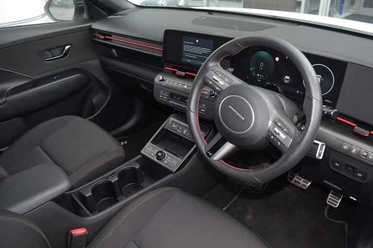 Used Hyundai KONA EN75WJZ 16