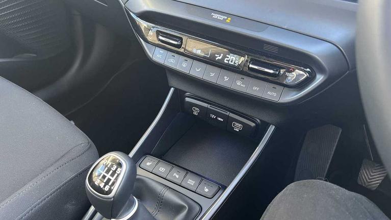 Used Hyundai i20 WP25MFU 17