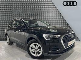 Used 2023 Audi Q3 Technik 35 TFSI  150 PS S tronic Mythos black, metallic