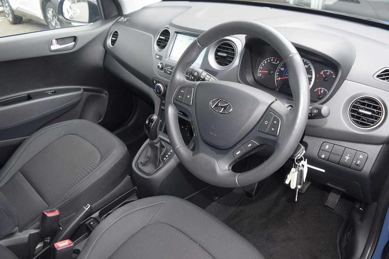 Used Hyundai i10 GU67UVH 15