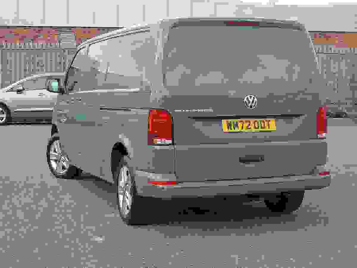 Volkswagen Transporter Photo modix-1e17c5c9f553232e77a2b3b4e2d2cbb4af951f20.jpg