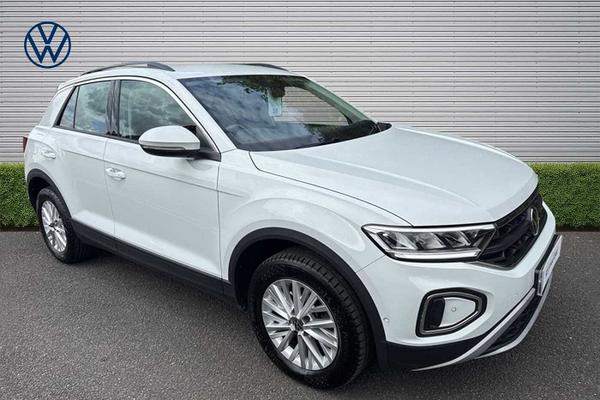 Used 2022 Volkswagen T-roc 1.5 TSI Life 5dr DSG Pure white at Martins Group