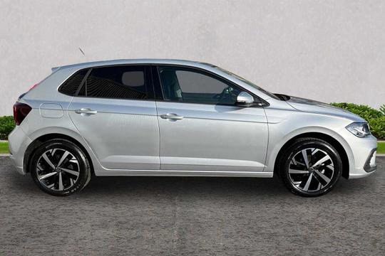 Volkswagen Polo Photo modix-21d62a03191df0236e13a9a66047cb712e9dbbd4.jpg