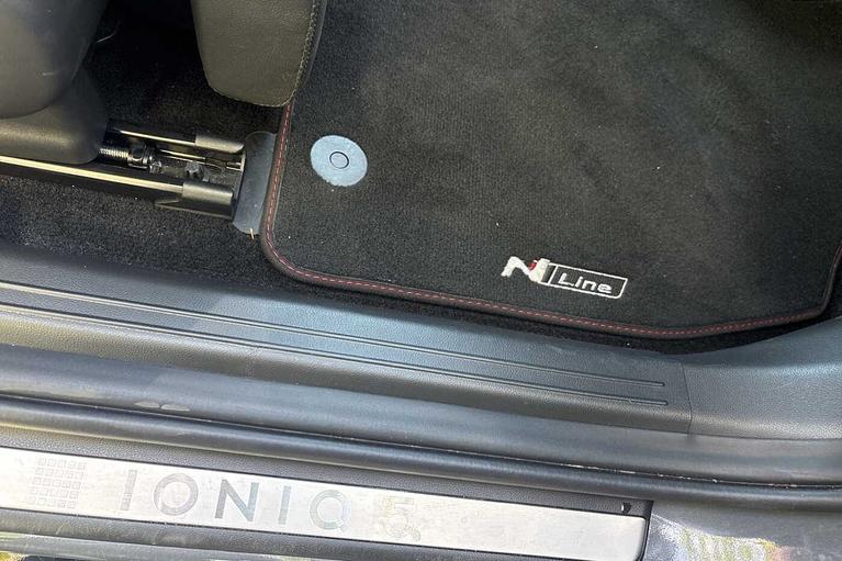 Used Hyundai IONIQ 5 WU75KCG 28